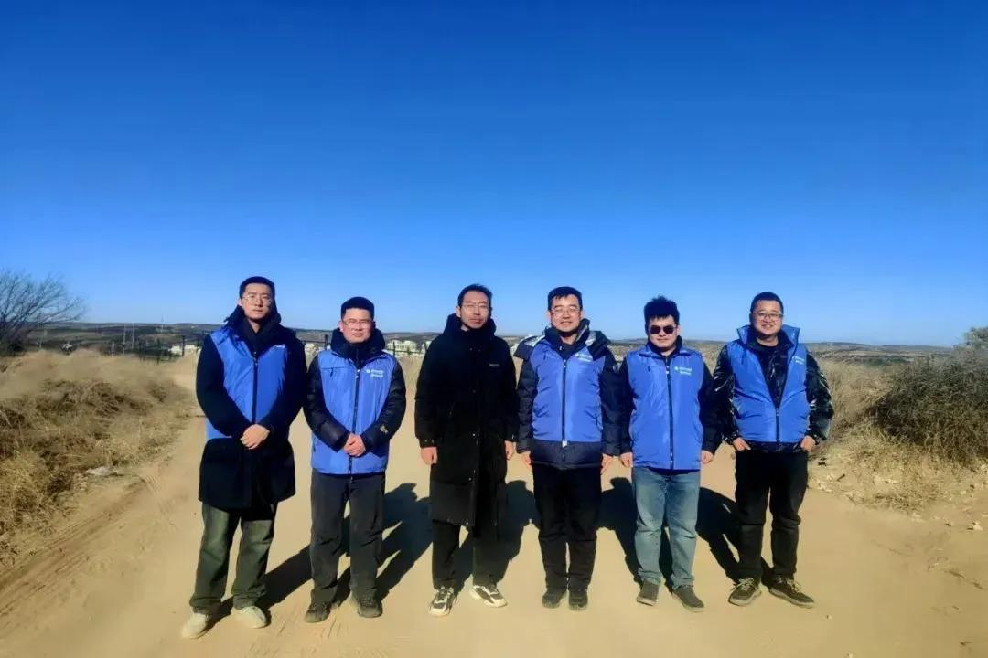 搜救失联儿童，，，蒙电人出动无人机！