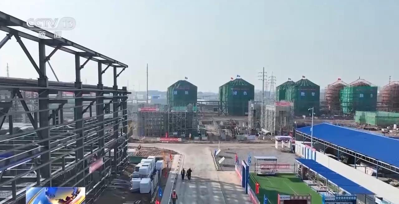 各地多个新型储能项目加速落地 装机规模浚？焖偬嵘