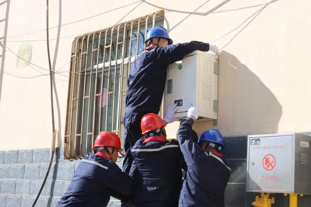 落实孙绍骋书记调研讲话精神⑥丨“双网融合”托举民生温度 智慧电网点亮“塞外明珠”