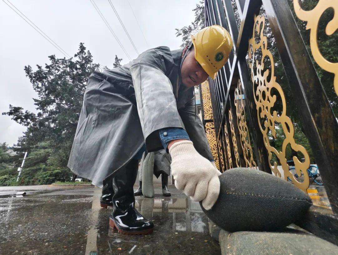 迎战暴雨！内蒙古全发国际app全力包管电网清静运行